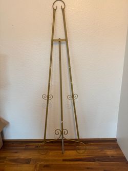 Easel Display- scroll loop design hook. 43” tall. Assembled used 1x