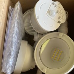 TGS 27-Watt, White, Motion Activated, Outdoor Integrated LED Flood Light with Round Triple Head, 4000K, 3000 Lumens