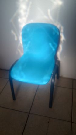 BlueLittleboyschairkids chair