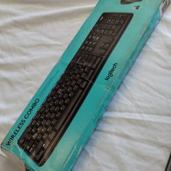 Logitech Wireless Keyboard And Mouse Set - New