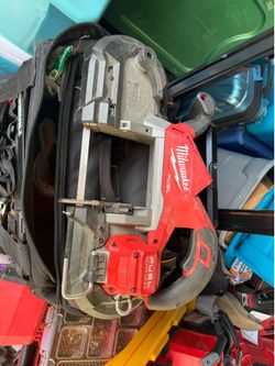 Milwaukee bandsaw