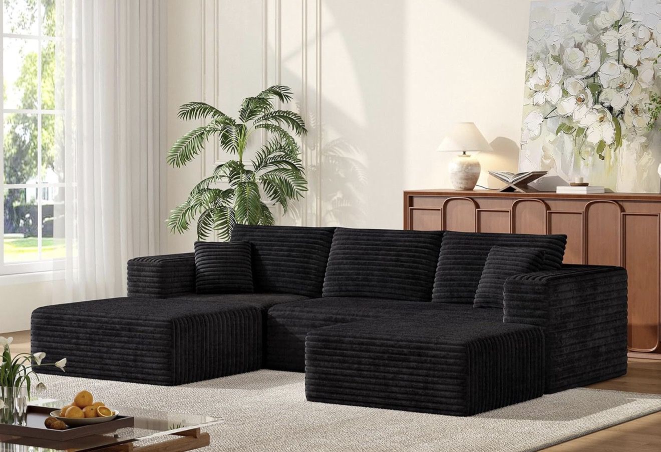 Couch sectional black like new