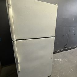 Works good Dimensions: H 66 in, W 29 in, D 31 in