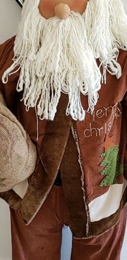 Gorgeous brand new santa 5ft tall