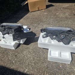 Toyota Tacoma 2016 To 2023 Headlights And Skidplate