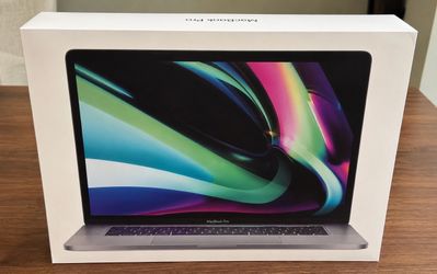 MacBook Pro 13 inch (EXCELLENT CONDITION)