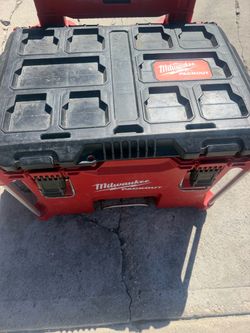 milwaukee pack out