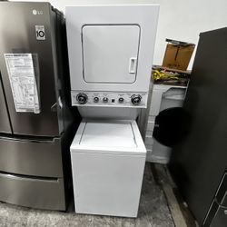 KENMORE USED 24” WASHER / ELECTRIC DRYER ( 220 VOLT ) 