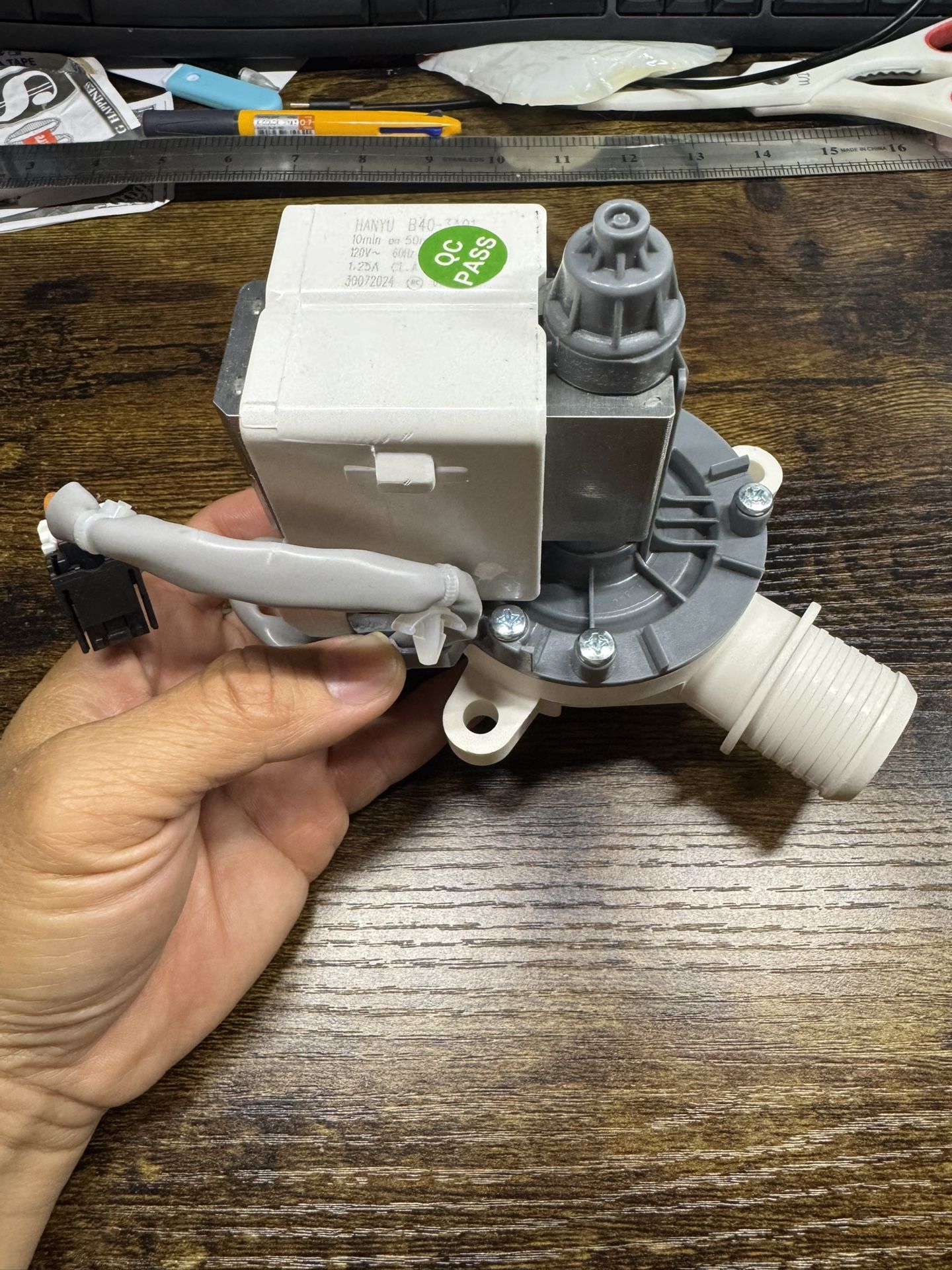 Hanyu GE B40-3A01 Washer Water Drain Pump Assembly  Note: it is new has opened box and no original box