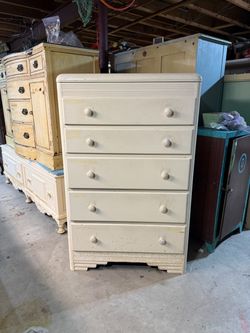 Vintage 5-Drawer Tall Dresser Chest