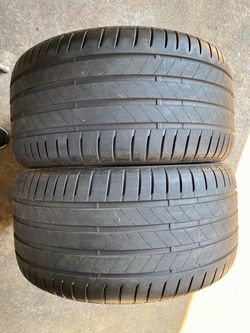 2) 285/35/20 Bridgestone Turanza T005 MO-S Tires. Great Condition ! Came off a Mercedes Tread Measures 8/32 $650 for Both I carry other sizes as