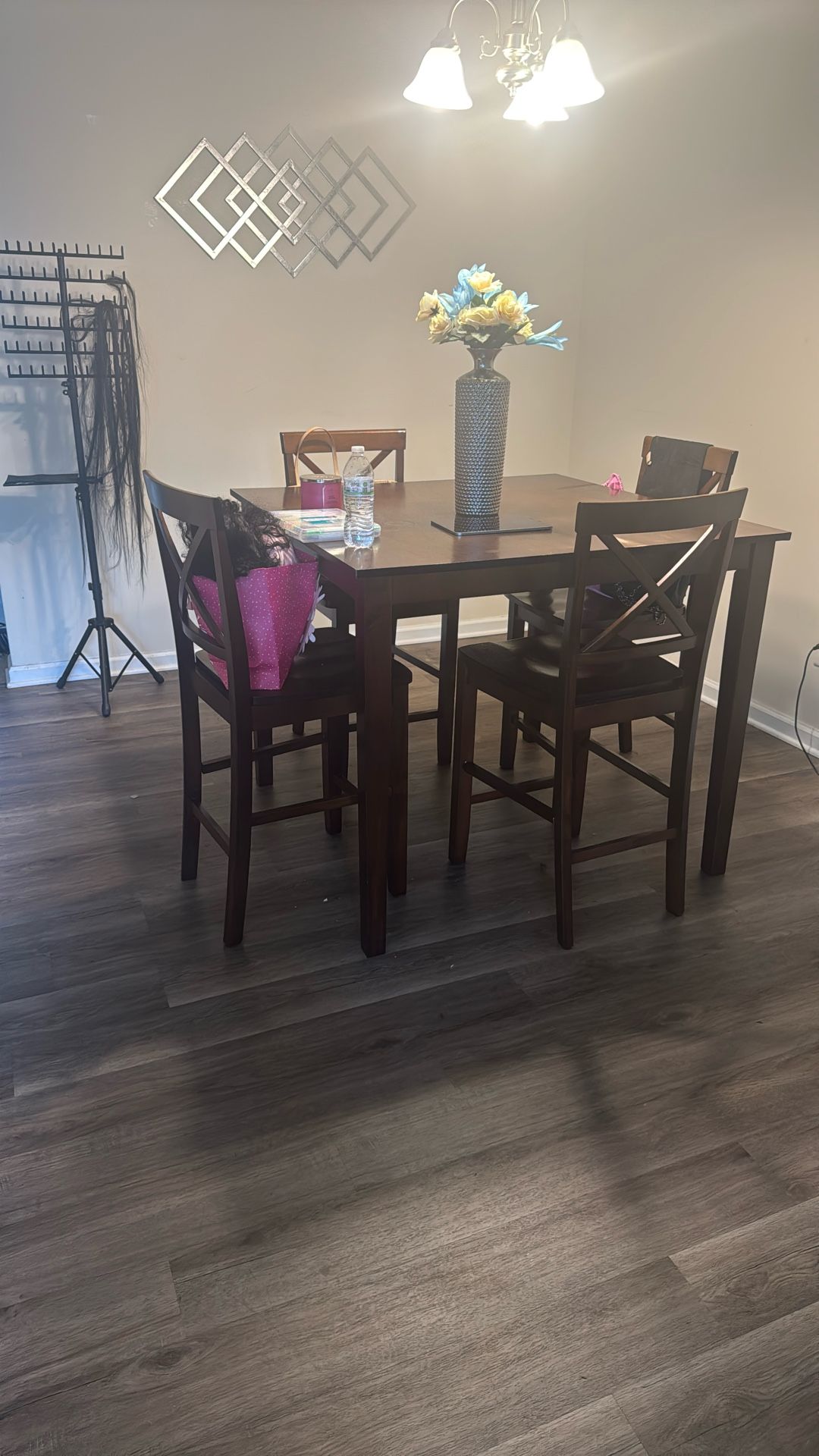 Table Set $100