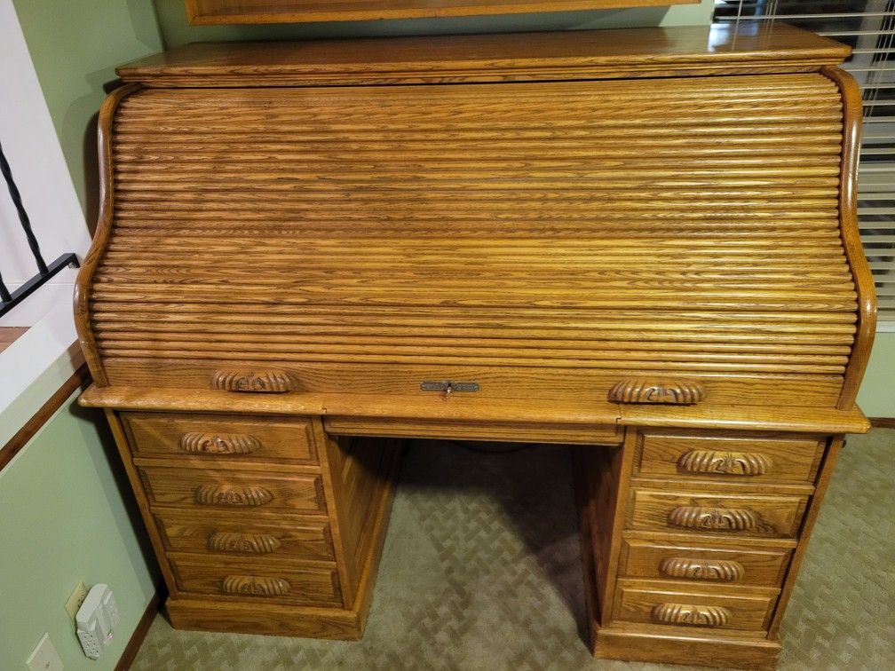 To Top Secretary Desk