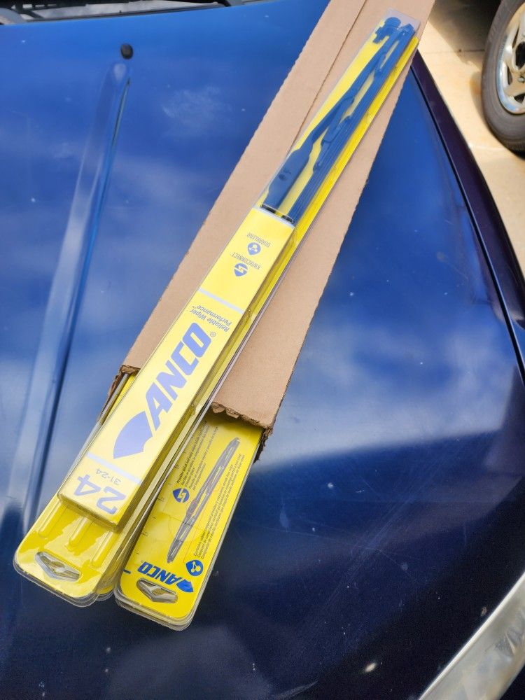 24" Windshield Wiper Blades