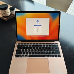 Rose Gold MacBook Air 13" Retina 2019—Great Condition, Original Charger Included