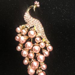 Peacock Brooch Set In Gold Tone With Pink Pearl And Rhinestones 