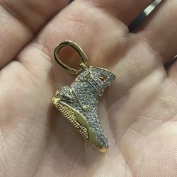 Nike Mag pendant 