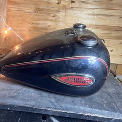 Harley Davidson Gas Tank And Fender 