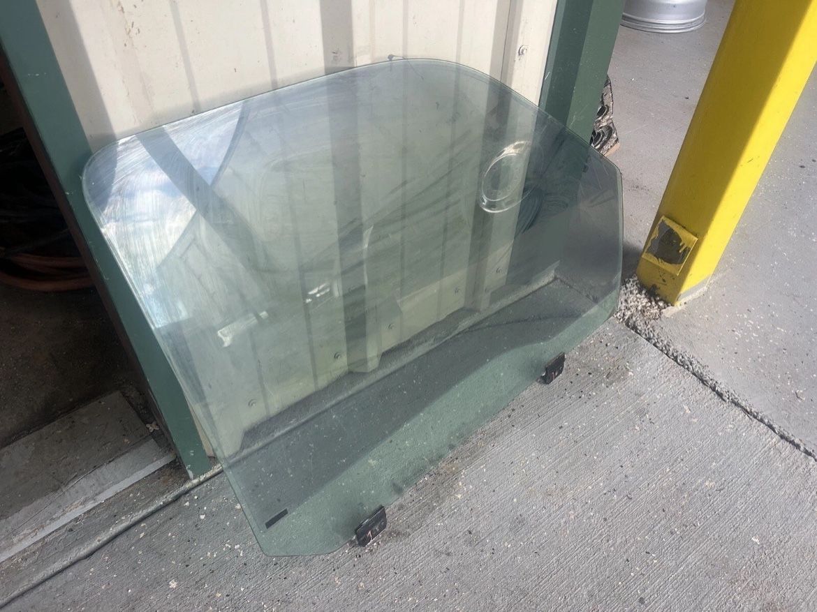 99-2012 Ford F250 F350 F450 Door Glass Front Passenger