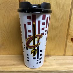 Brand New Cleveland Cavaliers 32oz Tumbler And Lanyard 