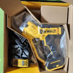 Dewalt Pruner, Battery, Charger 20V