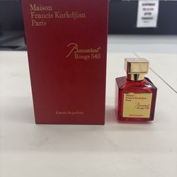 Baccarat rouge 540 perfume