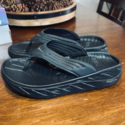 HOKA One ORA Recovery Flip Men’s Sandals Size 10 Style # 1(contact info removed)9302