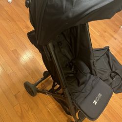 Zoe XLC Travel Stroller With Storage Bag 