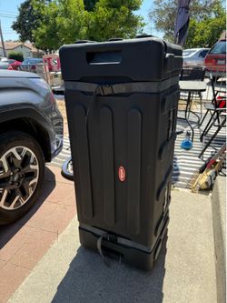 Skb Large drum hardware case