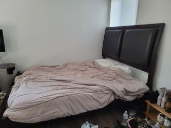 Headboard + bedframe