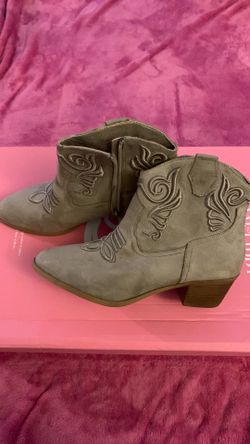 Women’s booties