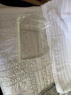 Vintage Pyrex baking dish