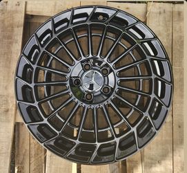 Mercedes Rim & Tire Package  Payment Plan Options Available/ Rines A Pagos