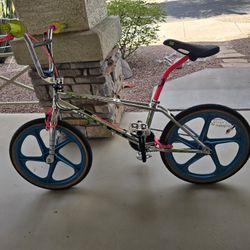 2021 Haro Lineage Ground Master 20.5"