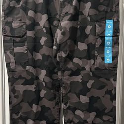 New Airwalk Black Cammo Cargo Pants