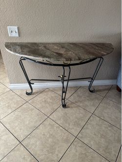 ENTRANCE TABLE