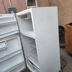 Use refrigerator good condition