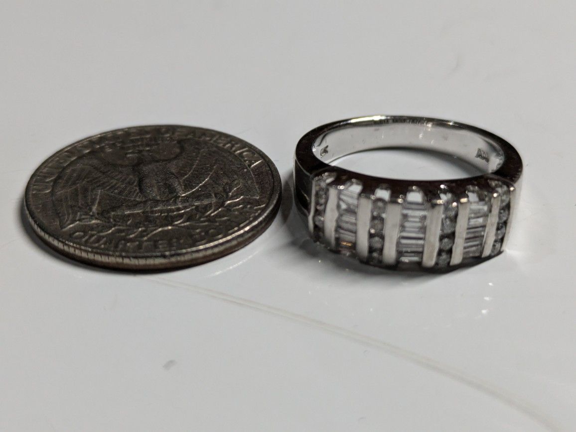 Anniversary, 10K White Gold Natural Diamond VVS SI Quality Vivid Bright, Size 7.25