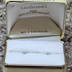 Vintage Empty Landstrom's Black Hills Gold Jewelry Ring Box