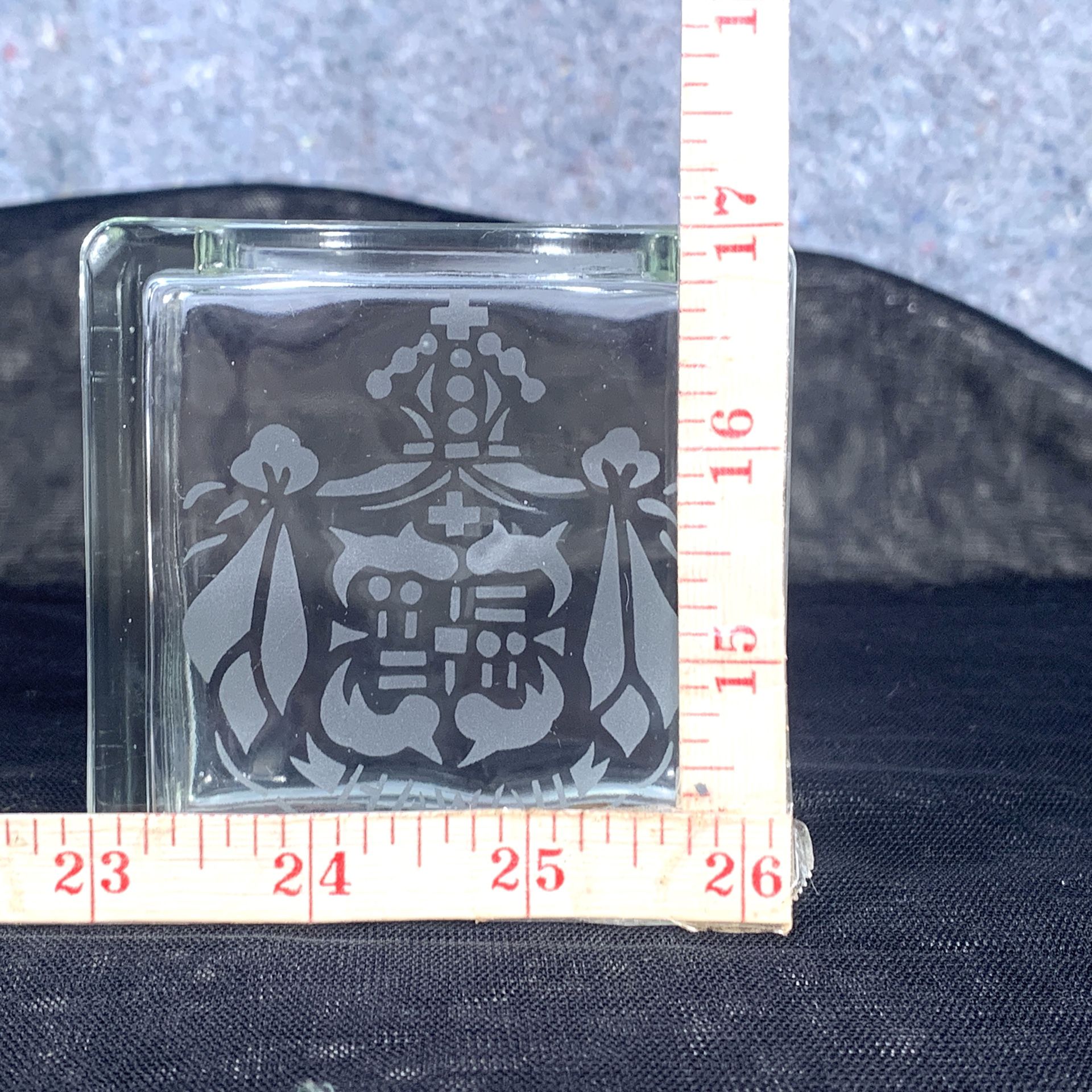 Vintage Hawaiian Etched Glass Block Vase Coat of Arms Hawaii 3.25”H