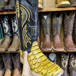 Butter Python Men’s Boots