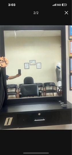 eye brow station