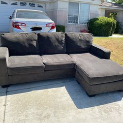 (Free Delivery 🚚) Huge Sleeper Sofa Couch 92” Long Spacious 