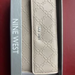 Nine West Woman’s Wallet 