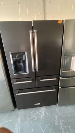 🧊 5-Door Black Stainless Steel Refrigerator — $650  🔥 GENTLY USED & ICE COLD! 🔥  Upgrade your kitchen with this 5-door black stainless steel refrig