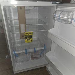 Brand New Frigidaire Refrigerator 