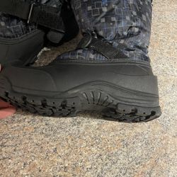 Kids Water Resistant Boots Size 4
