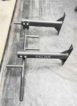 Valor Fitness Six-Grip Pull Up Bar – Wall or Ceiling Mounted