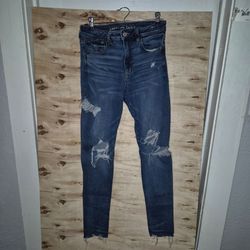 American Eagle Outfitters Ripped jeggings Size 6