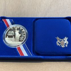 1986 Statue of Liberty Ellis Island Silver Dollar